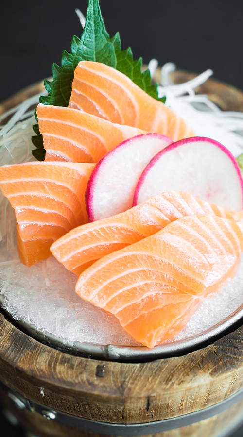 carne de pescado cruda y fresca de sashimi
